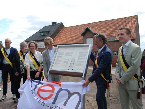 20260607pittem-opening-plaatsmolentoeristisch-infobord.jpg
